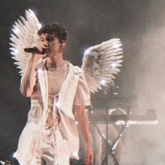 angel-baby-troye-sivan-utyfm-medari